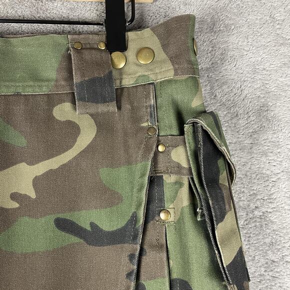StumpTown Kilts Utility Kilt Mens 12 Camo Woodland Pleated Cargo Made USA Snap - Picture 2 of 13